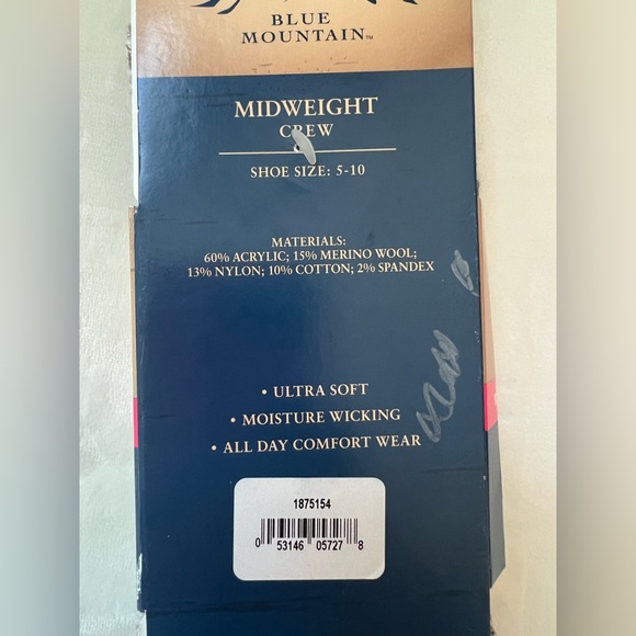 Blue Mountain Women’s Merino Wool Crew Socks 2-Pair Medium NWT - Picture 4 of 4